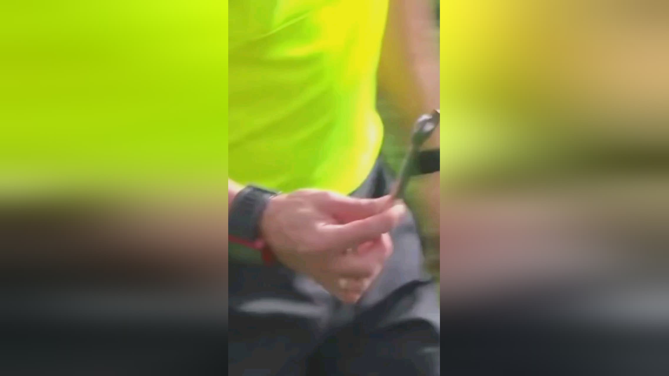 管理层之间