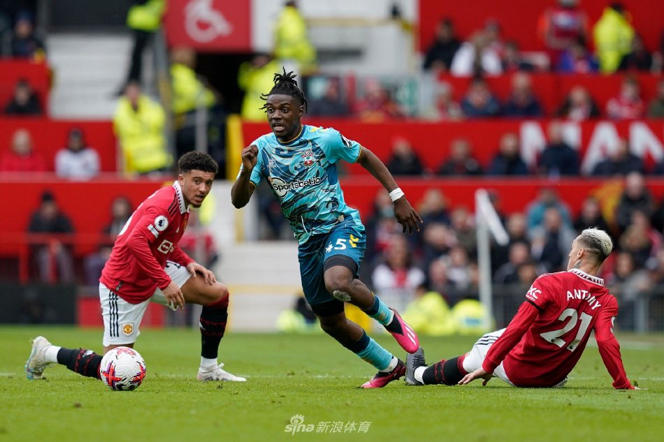 还在防守对 还在防守对