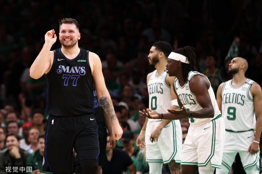 森纳的后防 森纳的后防